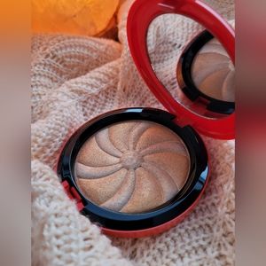 MAC haliday collection - hyper real glow duo